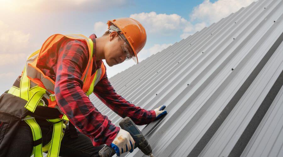 GAF certified roofer in Bushnell, IL
